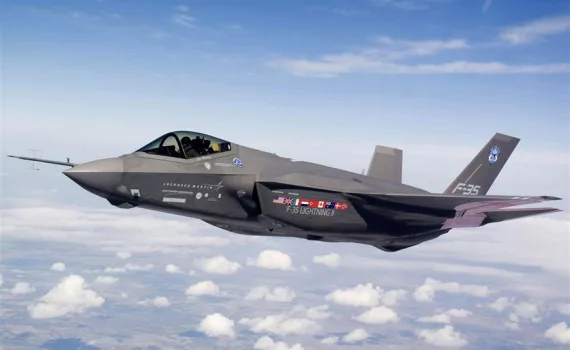 F35