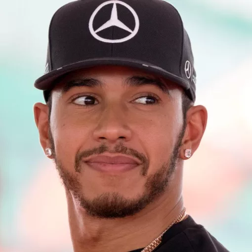 Lewis Hamilton 2016 Malaysia 2 1 e1639816839326