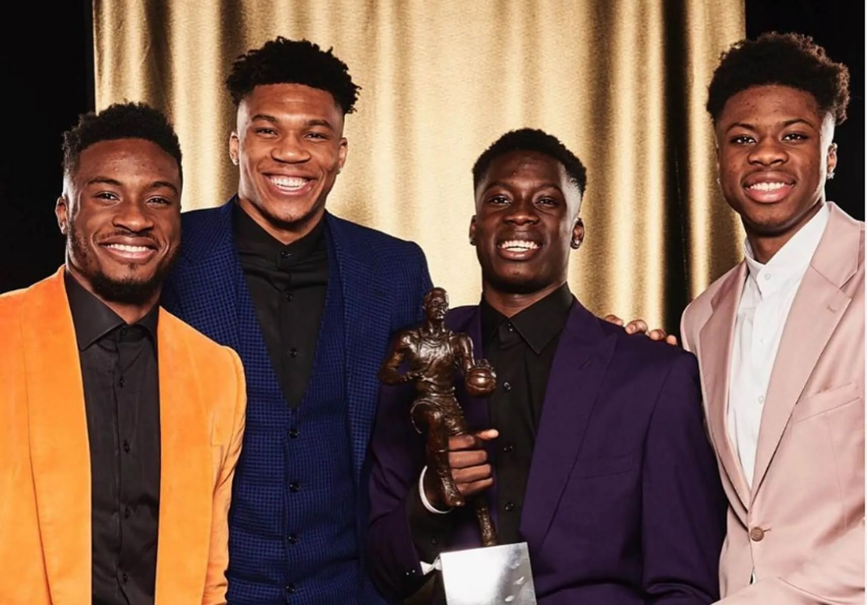 antetokoymbo adelfia