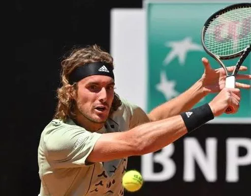 Tsitsipas