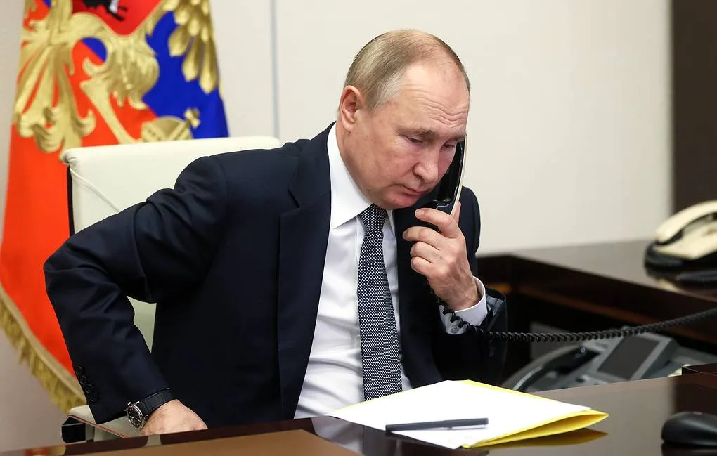 putin tilefonima