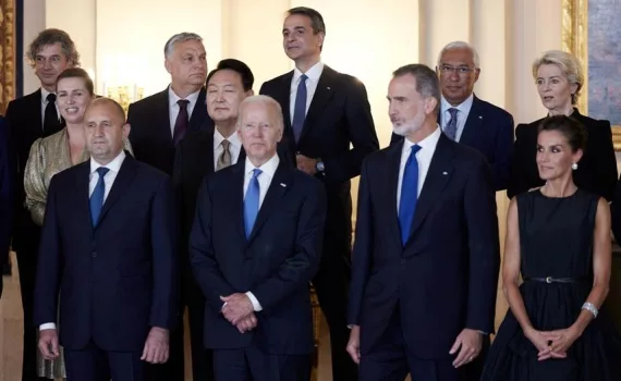 mitsotakis nato