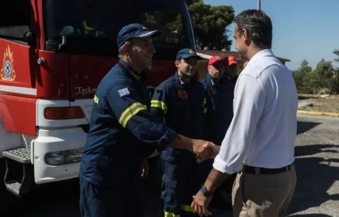 mitsotakis pyrosvestes