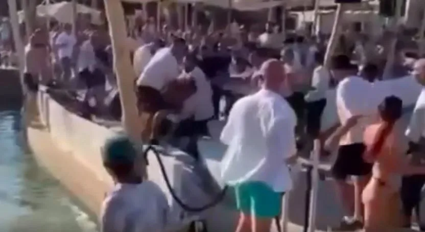 mykonos ksylo