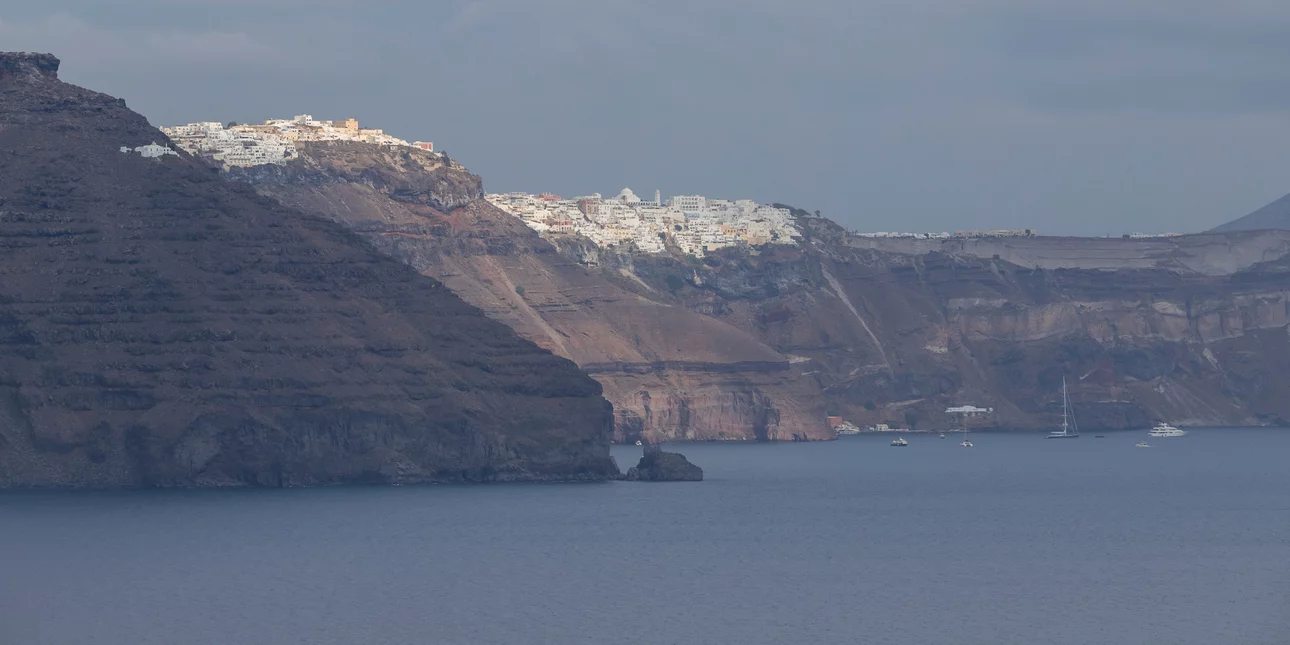 santorini limani 24 8 22.jpg