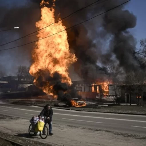 OYKRANIA BOMBA POLITHS PODHLATO 098