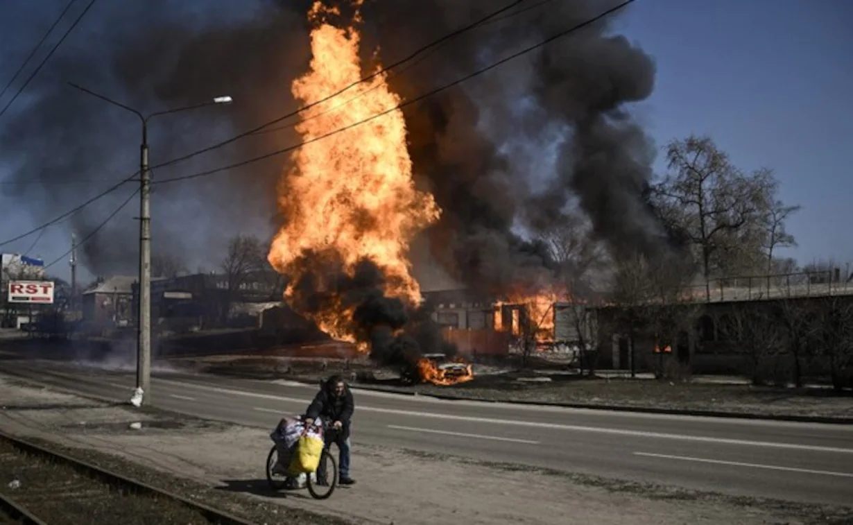 OYKRANIA BOMBA POLITHS PODHLATO 098