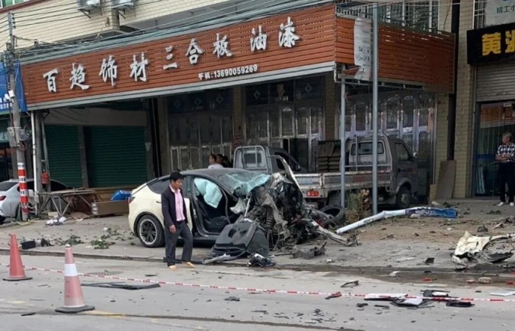 car accident 98089898989