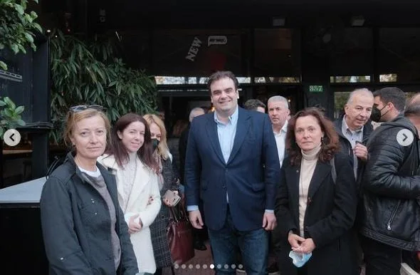 PIERRAKAKHS 1111