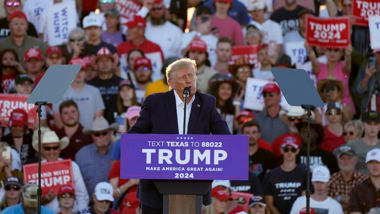 trump rproeklogiki sigkentrosi 09809091