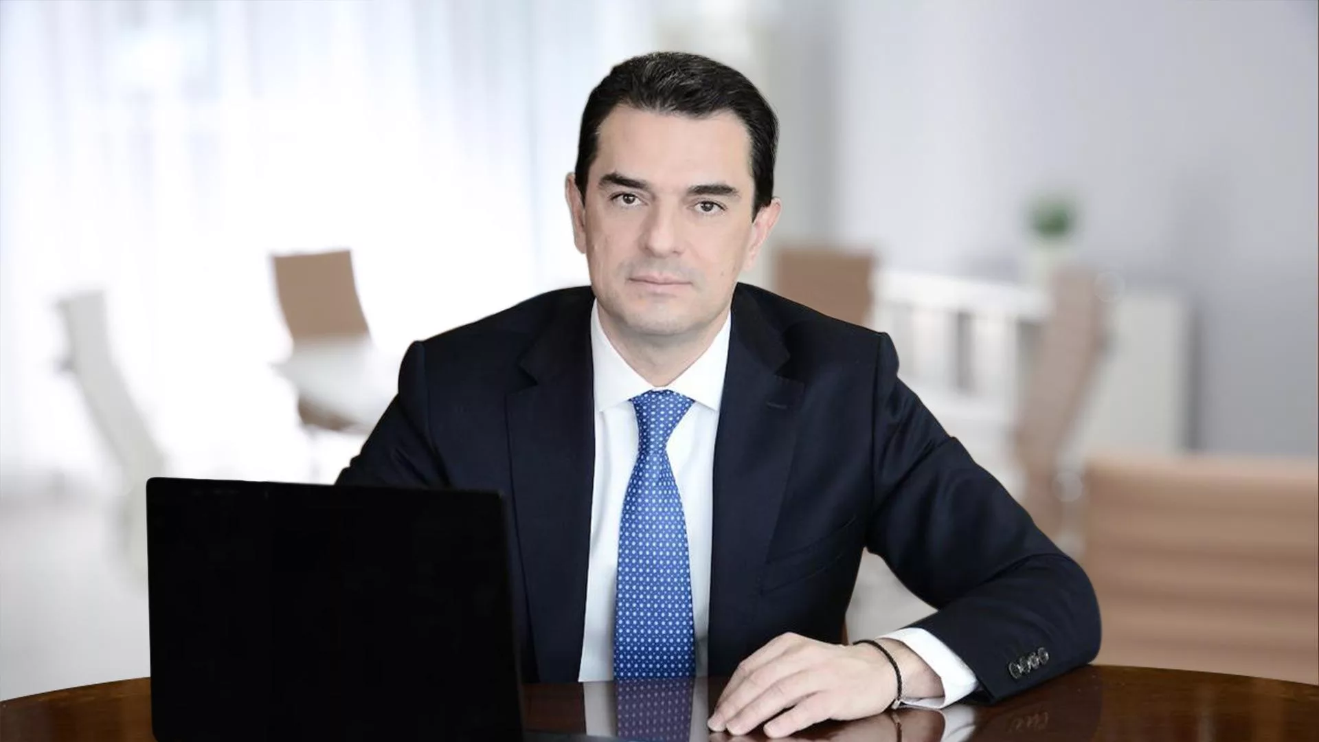 KOSTAS SKREKAS 09090909 1
