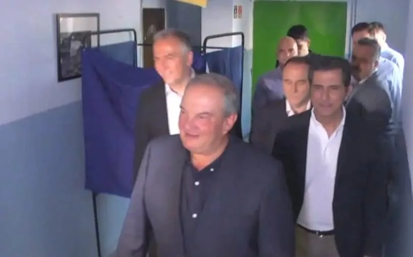 karamanlis eklogiko kentro 111