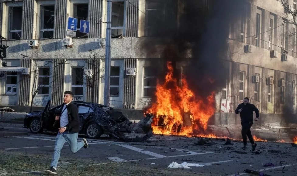 OYKRANIA BOMBARDISMOS DROMOS 12311