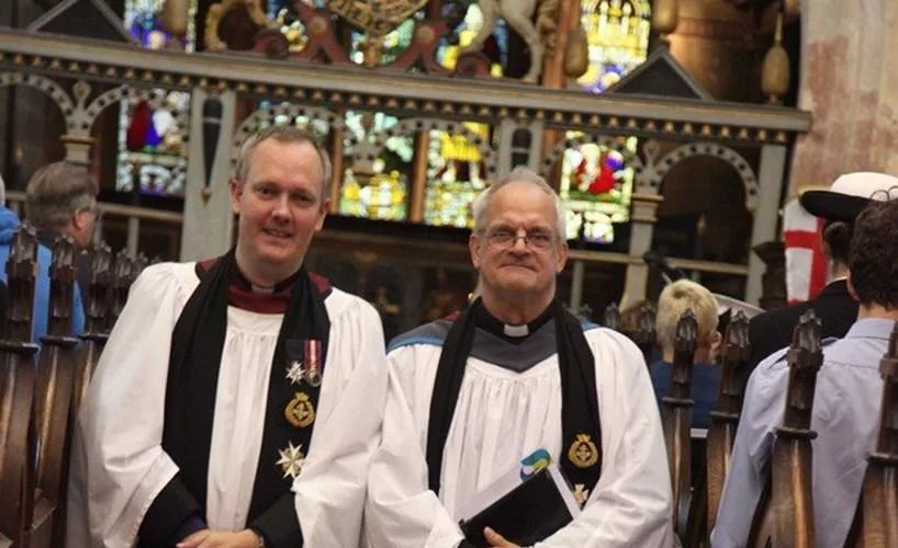 papades england agglia 1111