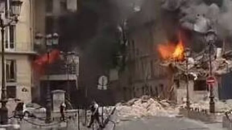 paris explosion 2