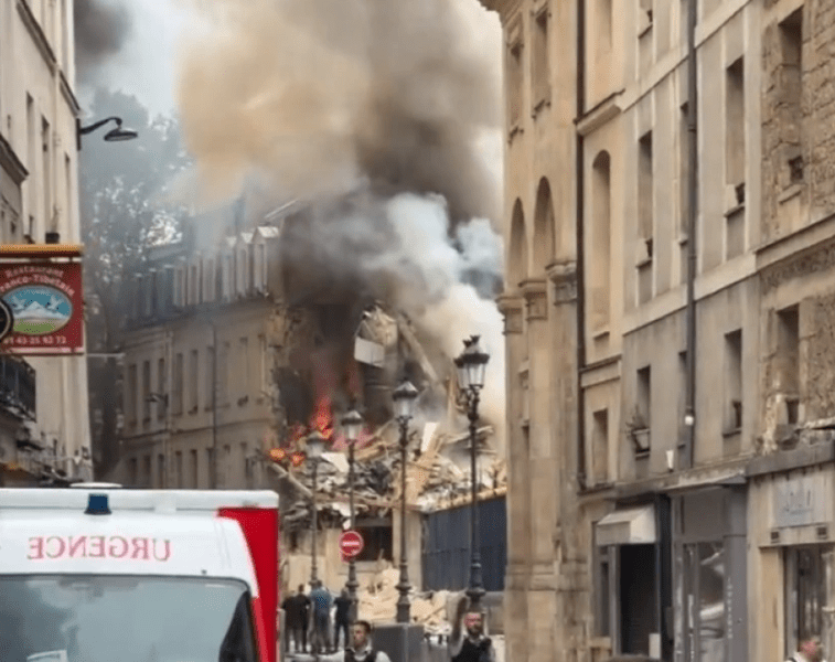parisi ekrixi1 e1687362177448