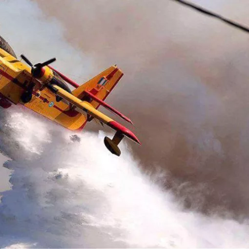 aeroplano canadair fotia 21