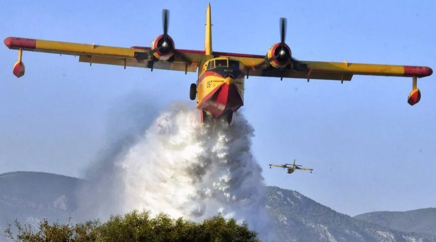 canadair fotia oioioi1111 5.jpg