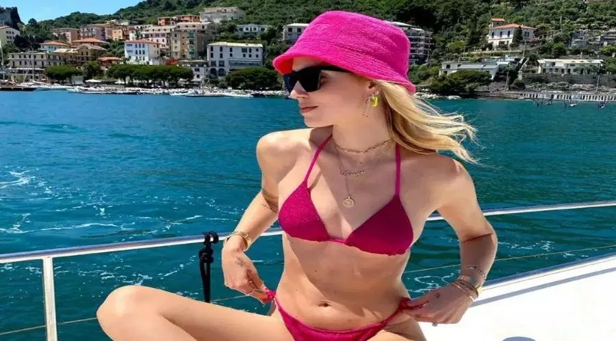 chiara ferragni mykonos