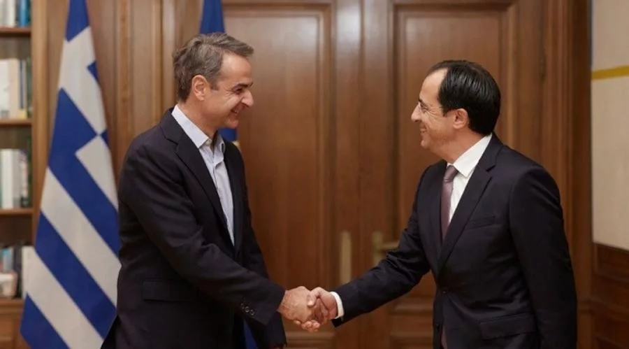 mitsotakis xristodoulidhs 121211.jpg