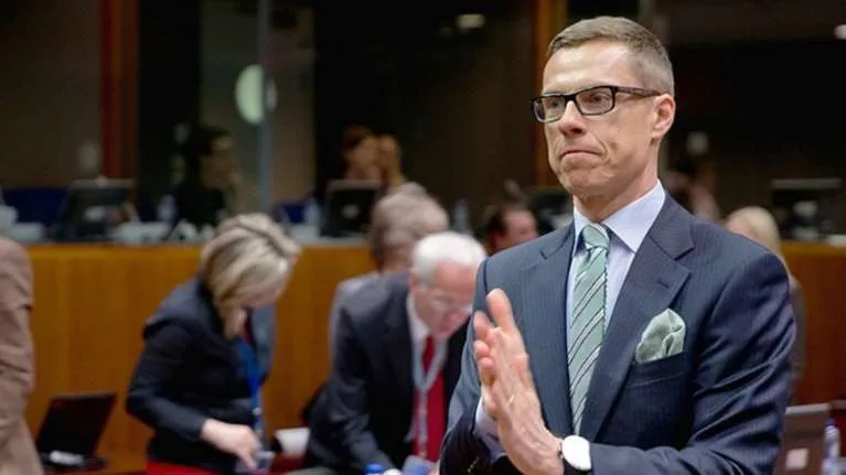 aleksanter stoump peite mou oti koimamai akomi.w hr 2.jpg