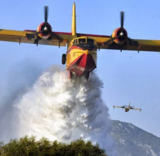 canadair fotia oioioi1111 2.jpg