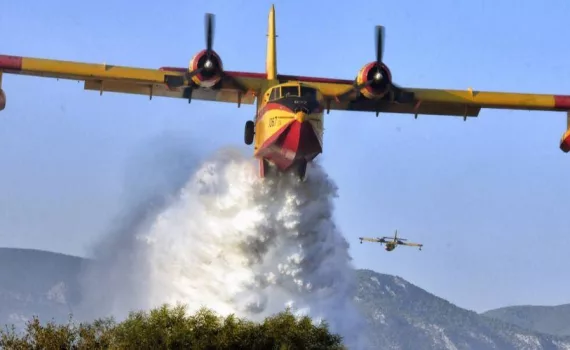 canadair fotia oioioi1111 2.jpg