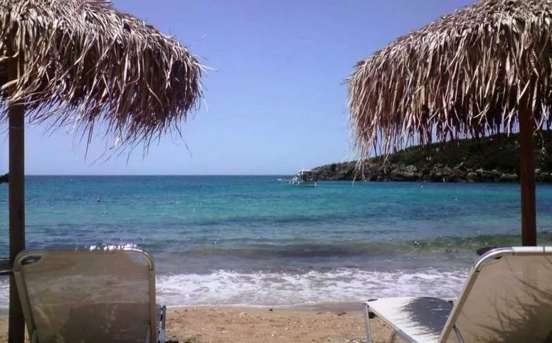 paralia ksaplostres e1690882275220.jpg