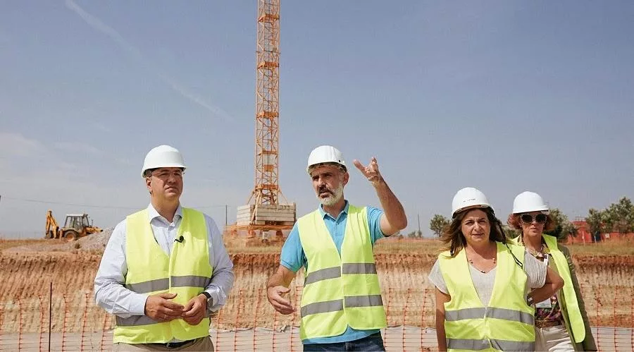 tzitzikostas 011212.jpg