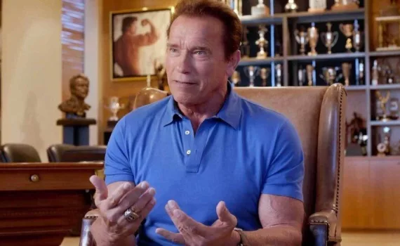 arnold schqarzenegger e1698304250889.jpg