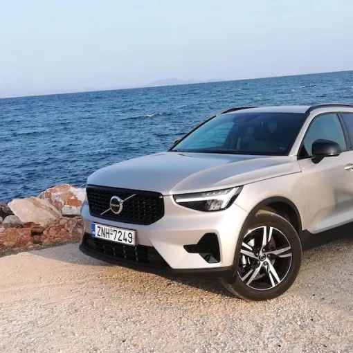 volvo-xc40-30-10-2023.jpg