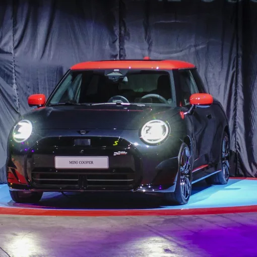 mini-cooper-04-11-2023-02-1536x864-1