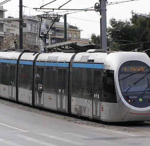 tram-e1698310268911.jpg