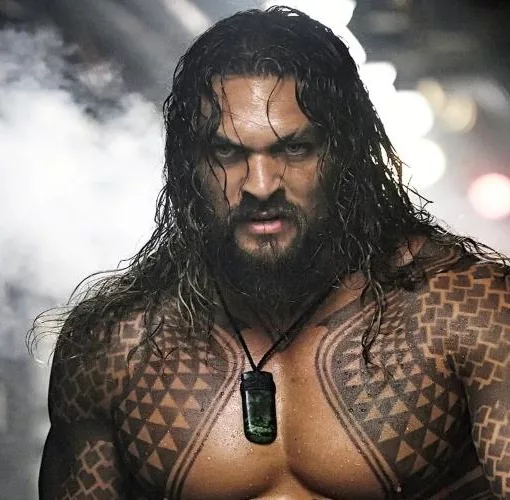 Jason-Momoa-092101.jpg