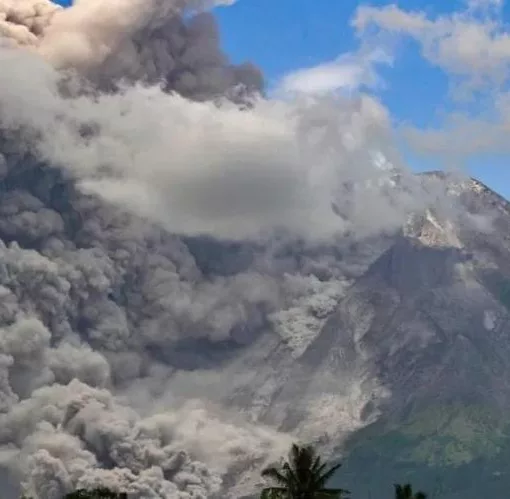 Hfaisteio Merapi - Indonisia