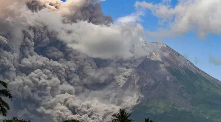 Hfaisteio Merapi - Indonisia