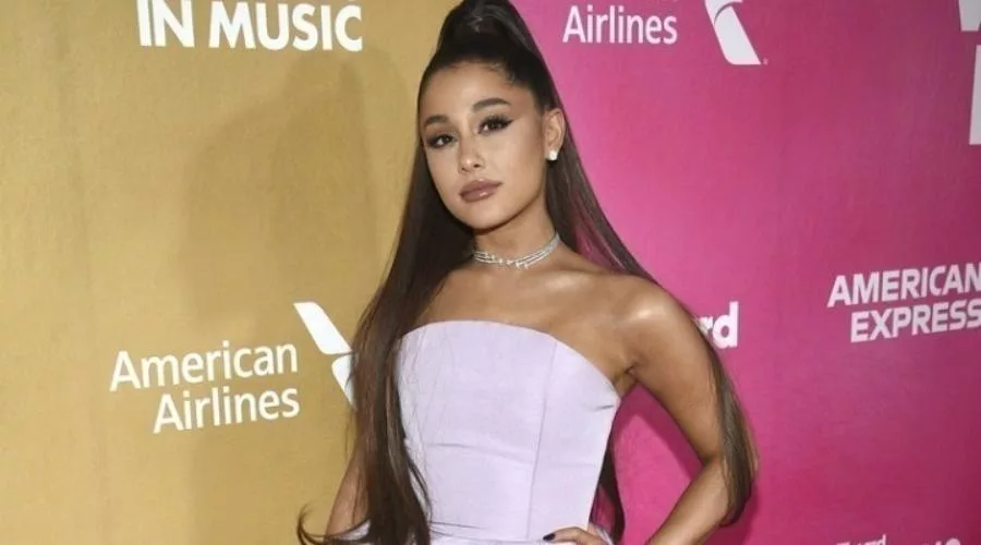 arianna-grande-122154.jpg