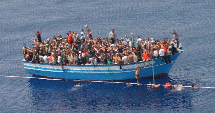 metanastes-migrants-ploio-0-909011-e1703941279979.jpg