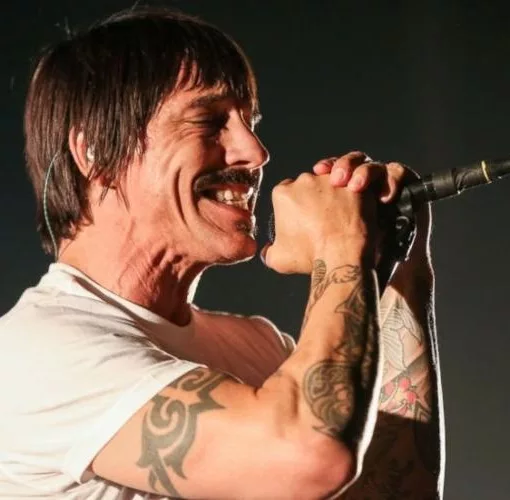 kiedis red hot chilli peppers 21211.jpg