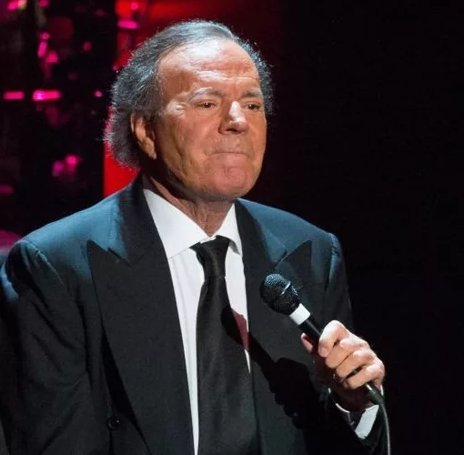 Julio iglesias 21212111 1.jpg