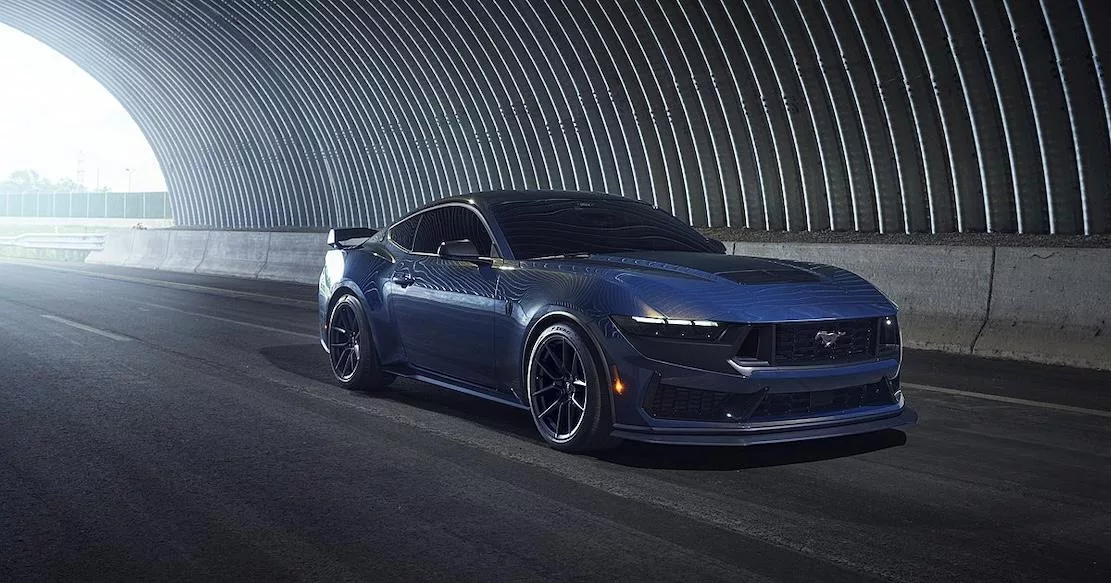 ford mustang dark horse 111.jpg