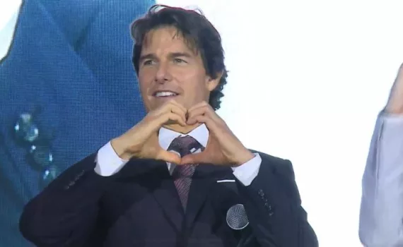 tom cruise 0190219111.jpg