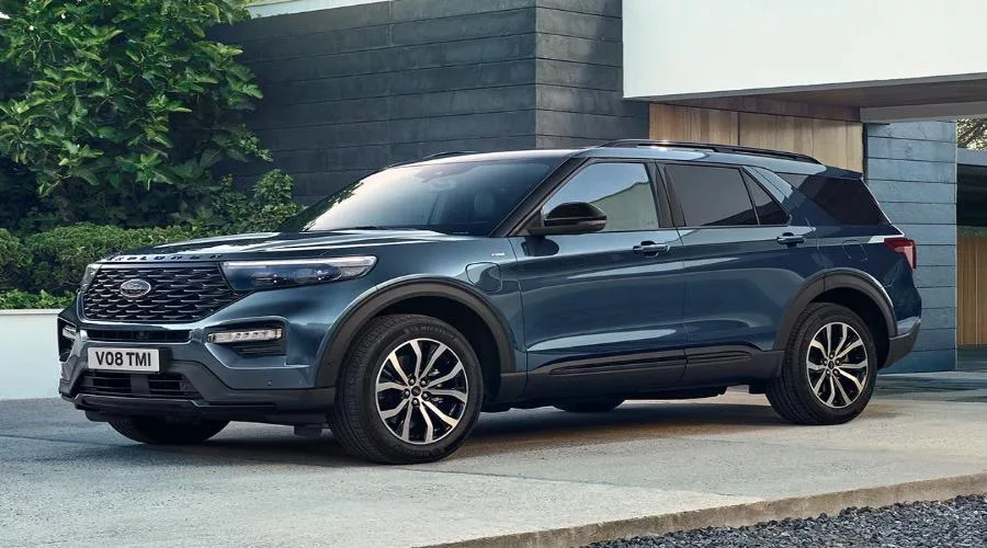 ford explorer eu U625_SHOT_6_EXPLORER_EXTERIOR_HOUSE_v7 9x8122121 1 1.jpg