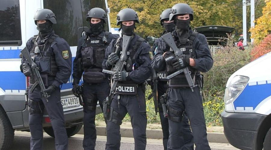 germany police 12 09012.jpg