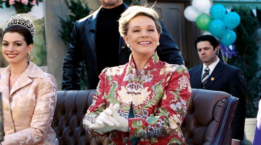 julie andrews princess diaries 2121112 1.jpg