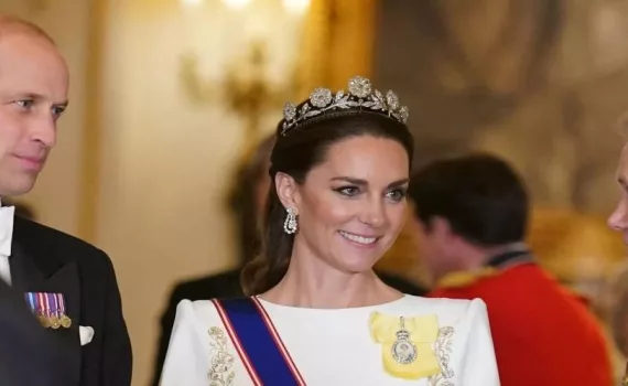 kate middleton tiara 01211221.jpg