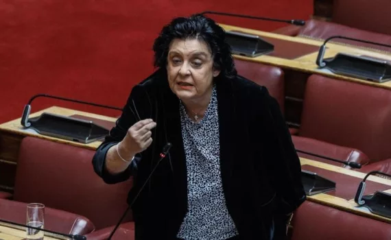 liana kanelli.jpg