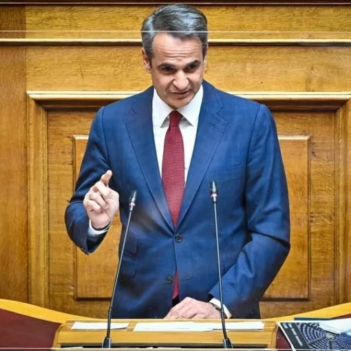 mitsotakis vouli 33233.jpg