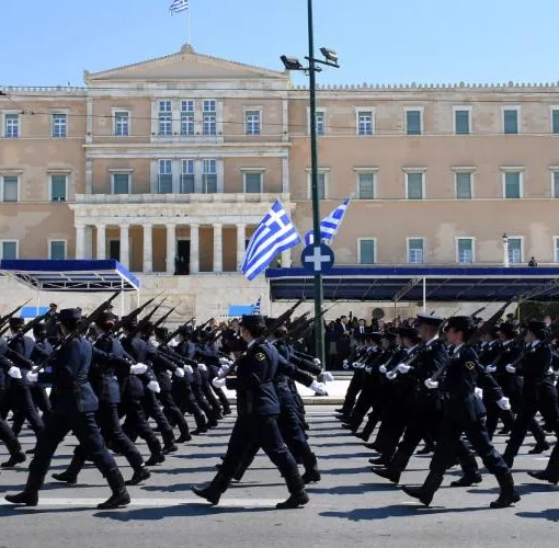 parelasi syntagma athina 25hmarftiou 121121221.jpg