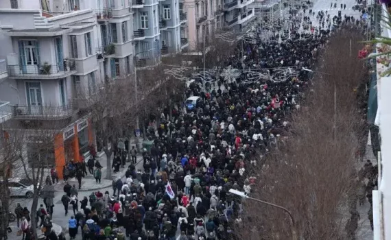 geniki apergia stis 28 fevroyarioy gia ta tempi